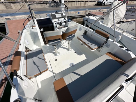 beneteau-flyer-7-spacedeck-mercuri-6a-280-29-21-23e6dde8-a