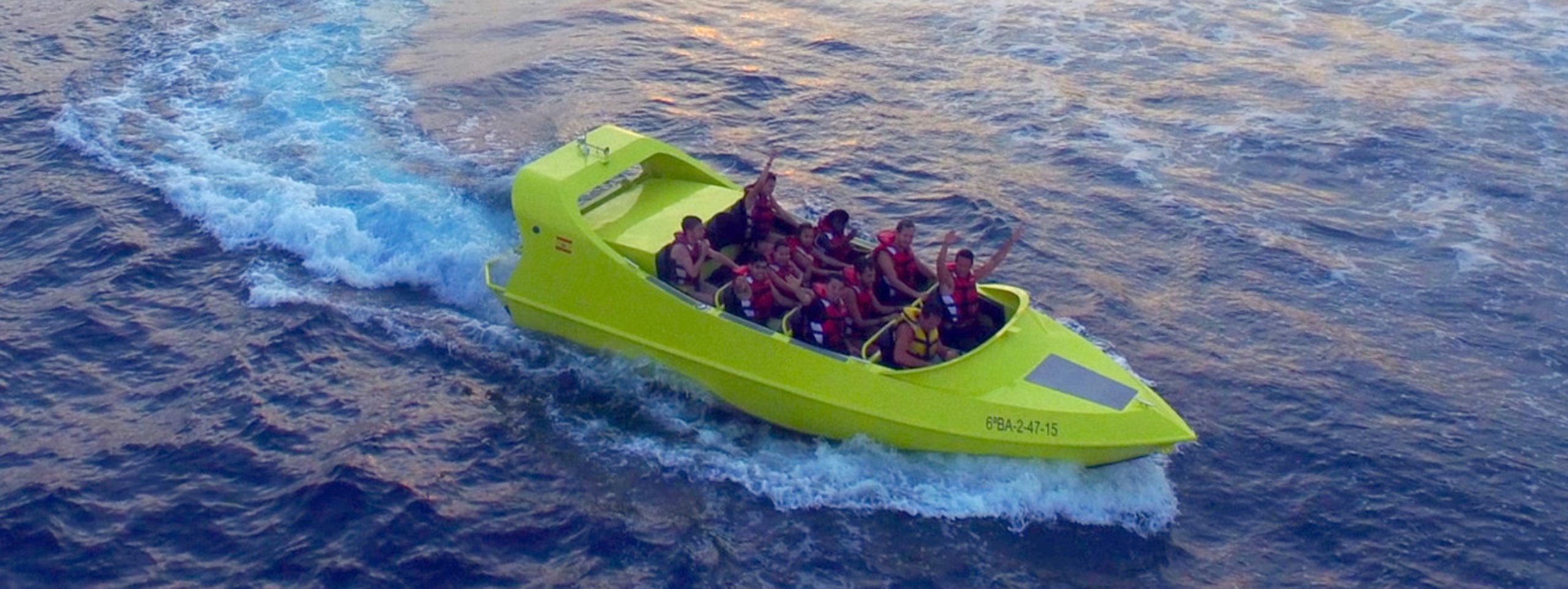 speed boat barcelona