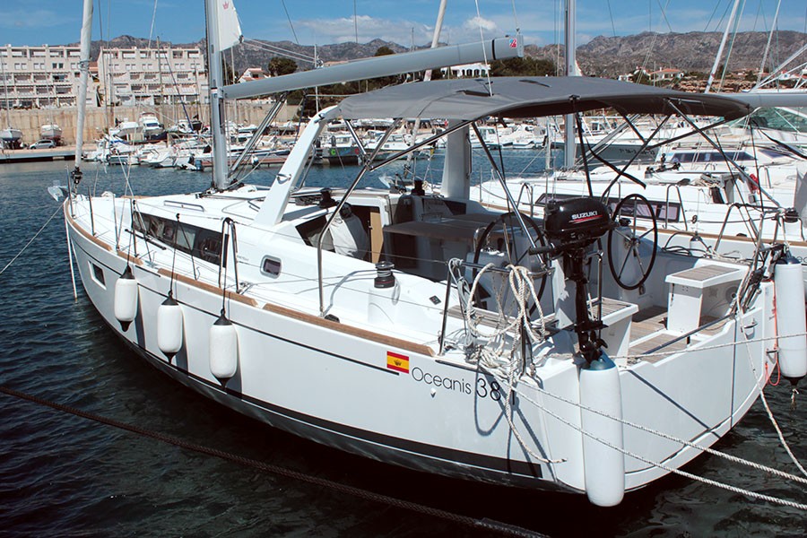 Beneteau Oceanis 38.1