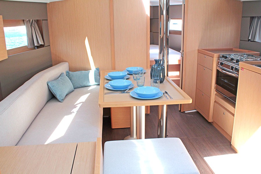 Beneteau Oceanis 38.1