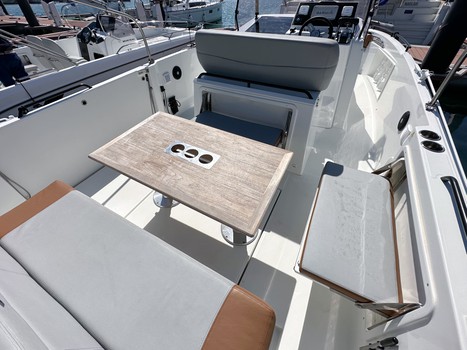 beneteau-flyer-9-spacedeck-torn-6a-240-23-22-b3554b0c-f