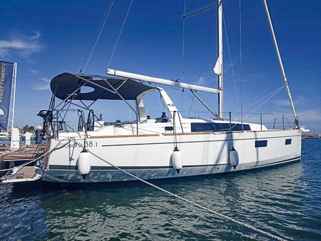 beneteau-oceanis-38.1-triton-i-5154e53b-3